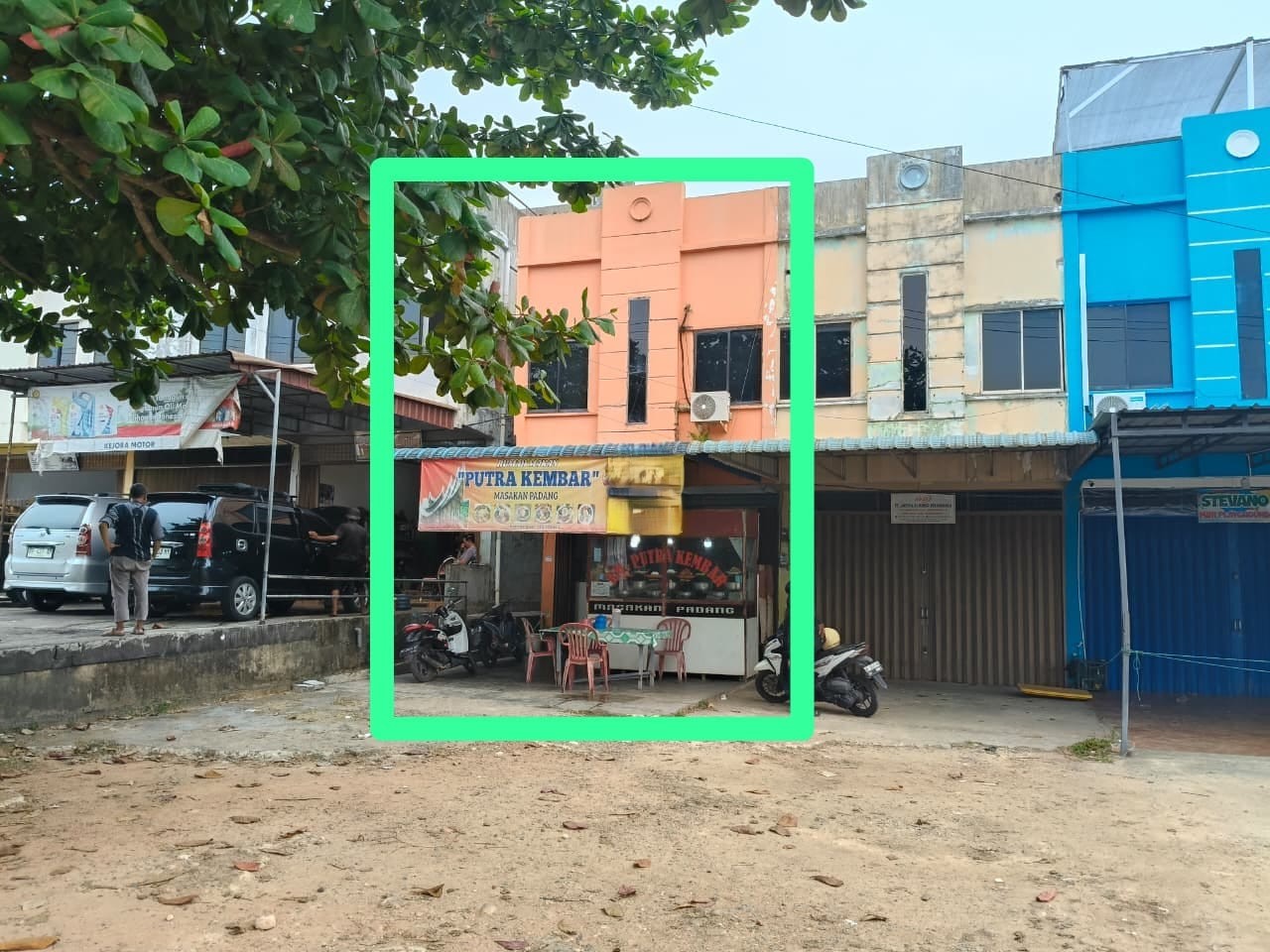Tampak depan